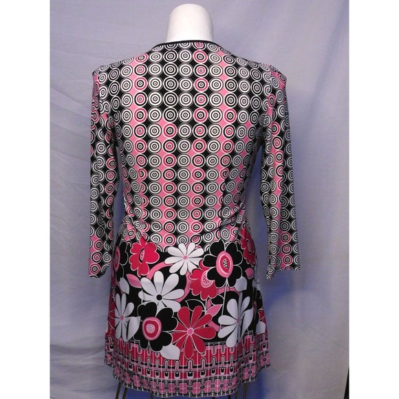 Elementz Ladies  Large Floral Blouse Top, Deep V- Neckline w/ insert, 3/4 Sleeve - Picture 3 of 5